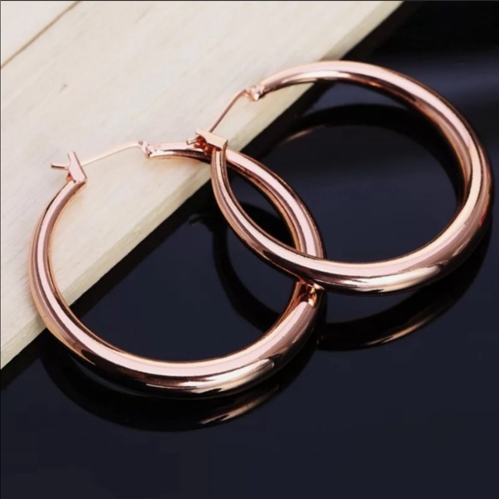 NEW LUXURY 1.5” 18K Rose Gold Round Hoops - Picture 4 of 4